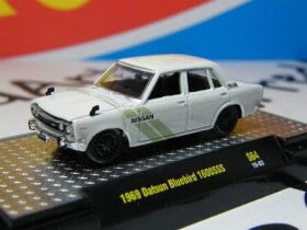 1969 Datsun Bluebird 1600SSS S64 19-03 - M2 MACHINES 1:64