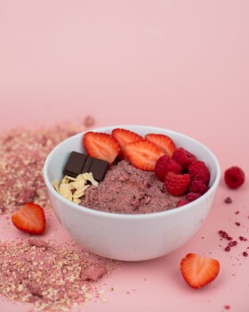 Vilgain Minutová ovesná kaše – jahoda a malina 1 200 g