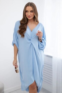 Modré oversize šaty s ozdobným výstřihem