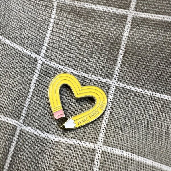 Pinarna.cz Tužka ve tvaru srdce - Make more art / Vytvářejte více umění