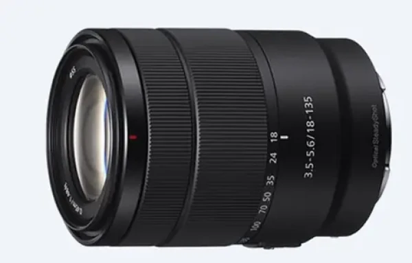 SONY objektiv 18-135 mm pro bajonet E / F3.5-5.6 OSS (SEL18135)