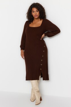Trendyol Curve Brown Button Detailní štěrbinové pletené šaty