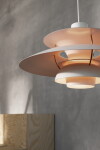 Louis Poulsen Závěsná lampa PH 5 White/Pale rose – výroční edice, růžová barva, bílá barva