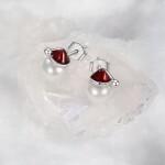 Stříbrné vánoční náušnice s čepičkou Santa Clause – stříbro 925/1000, Stříbrná Bílá