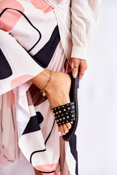 Dámské kožené pantofle s zdobením Černá Brien 38