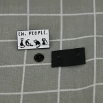Pinarna.cz Čtyři kočičky - Ew, people. / Fuj, lidi.