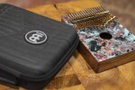 Meinl KA17CR Sound Hole Designer Kalmiba Coral Reef