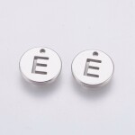 Přívěsek z nerezové oceli - placička s písmenem - "E" - 10 x 10 x 1 mm - 1 ks