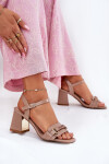 Kožené lakované dámské sandály na podpatku béžové Mevonelle 37