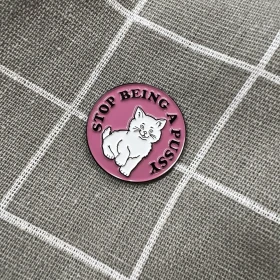 Pinarna.cz Stop being a pussy / Přestaň být koťa**o - bílá kočička