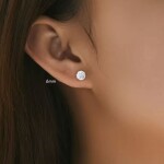 Stříbrné náušnice Ledová růže s čirým krystalem 6/8 mm, Bílá/čirá 8 mm