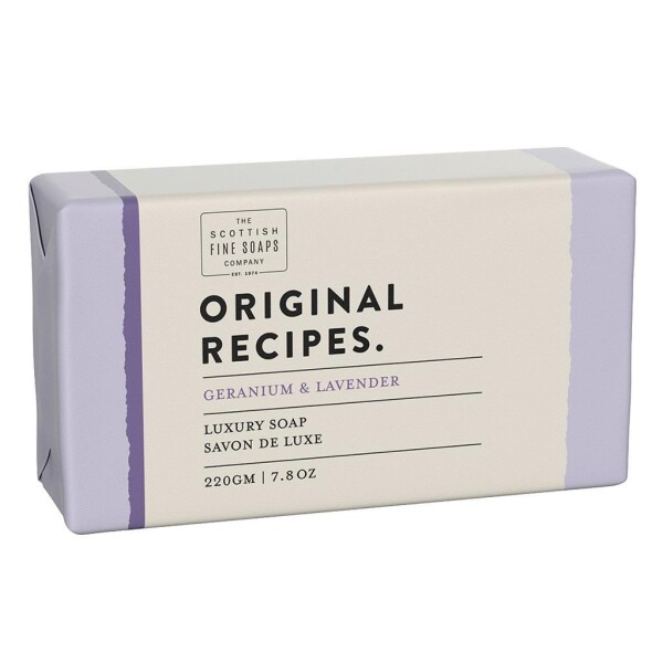 SCOTTISH FINE SOAPS Luxusní tuhé mýdlo Muškát a levandule - 220 g, fialová barva