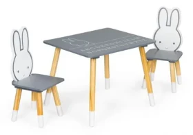 ECOTOYS Dětský dřevěný stůl se dvěma židličkami Zajíček (WH141)