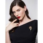 Brož Swarovski Elements Ricarda - design sedmikrásky, Zlatá