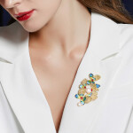 Luxusní brož s modrými motýly Yvette, Modrá