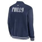 Nike Pánská bunda Philadelphia Phillies MLB City Connect 2026 Authentic Dugout Bomber Navy Velikost: XL