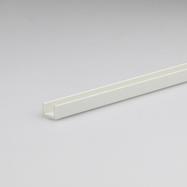 Profil U PVC bily lesk 6.2x8.7x1000