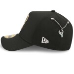 New Era Pánská kšiltovka Milwaukee Bucks NBA 2026 Draft On-Stage Crystal 59FORTY A-Frame Fitted Velikost: 7 3/4