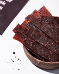 Vilgain Sušené steakové proužky BIO – černý pepř 25 g