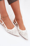 Dámské sandály s výšivkou na ploché bílé Grelia 40