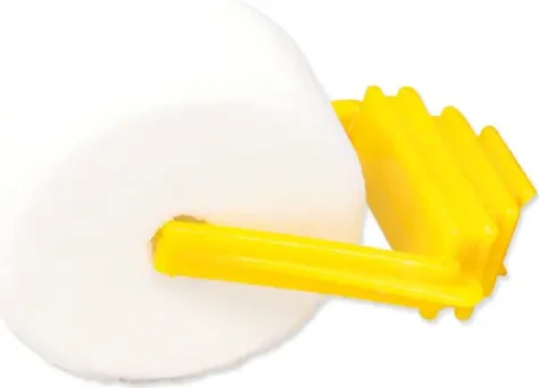TRIXIE Minerální sůl kolečko 84 g / Doplňkové krmivo / Pro morčata a králíky / S plastovým držákem (G15-6001)
