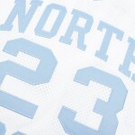 Mitchell & Ness Pánský retro dres North Carolina Tar Heels NCAA Michael Jordan #23 1983-84 Velikost: L
