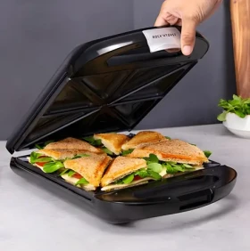 Cecotec Rock'nToast Family nerez/černá / Rodinný sendvičovač / 1500 W / 4 sendviče / vyměnitelné desky (3111)