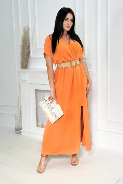Dlouhé šaty s ozdobným páskem oranžové barvy