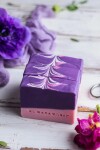 Almara Soap Přírodní mýdlo Spring Melody, fialová barva