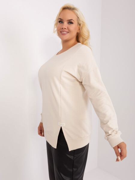 Světle béžová dámská halenka plus size s kulatým výstřihem