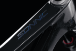 4EVER SONNIC TEAM pneu 29", rám 20,5" (XL), model 2026, shiny black/hologram - ZDARMA dopravné, odborná montáž, seřízení, dárkový poukaz na nákup příslušenství! (Záruka nejlepší ceny. Nalezli jste někde lepší cenu? Napište nám a zkusíme ji trumfnout!...