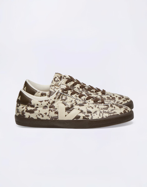Veja W’ Panenka O.T. Pierre Wild Country PIERRE-WILD-COUNTRY 38