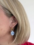 ELENYS Flora Blue – pozlacené náušnice 18K žluté zlato