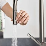 HANSGROHE - M54 Dřezová baterie Talis s výsuvnou sprškou, vzhled nerezu 72800800