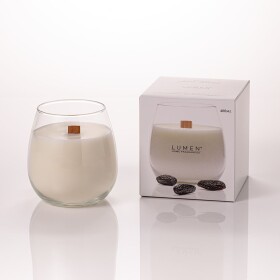 Vonná svíčka XSENSES FAVA TONKA s dřevěným knotem 400 ml LUMEN Vonná svíčka XSENSES FAVA TONKA s dřevěným knotem 400 ml LUMEN