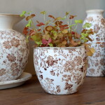 Chic Antique Obal na květiny Floral Motif Ø 11 cm, hnědá barva, keramika