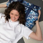 Cestovní taška Reisenthel Allrounder L Flora blue