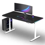 ULTRADESK Quest bílá černá / Herní stůl / 140 x 70 cm / 72-120 cm / elektrická nastavitelná výška / LED RGB osvětlení (UD-QST-FRWT/DTBB)