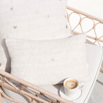 Bastion Collections Lněný povlak s výplní Naturel Heart 30 x 50 cm, béžová barva, textil