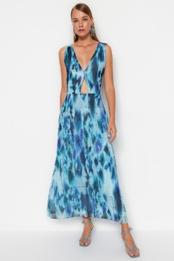 Trendyol Modrá Vystřižené Detailní V-výstřih Vzorované A-Linie Bell Form Maxi Podšívka Tkané šaty