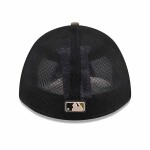 New Era Pánská kšiltovka New York Yankees MLB 2026 Armed Forces 39THIRTY M-Crown Flex Velikost: M/L