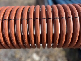 MIDAS Plasticor drenážní potrubí DN/ID 200 (MP) částečná perf 120° ,PP,vsak. tyče po 6 m, SN8