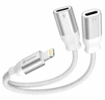 SWISSTEN TEXTILE Nabíjecí audio adaptér Lightning (M) - 2x Lightning (F) 0.12m bílá (73502306)