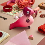 Kay Bojesen Dřevěný ptáček Passion Story Bird – sběratelská edice, růžová barva, dřevo