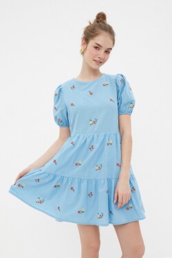 Trendyol Modré rovné Řezané Lemované Květinové Vyšívání Mini Tkané šaty