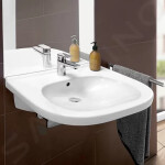 VILLEROY & BOCH - ViCare Umyvadlo Vita 560x550 mm, s přepadem, otvor pro baterii, AntiBac, CeramicPlus, alpská bílá 411955T2