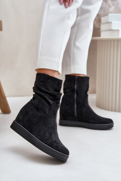 Boty na klínovém podpatku model 201749 Step in style