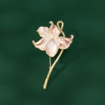 Brož ve tvaru květiny Lucita, Zlatá