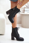 Zateplené boty na podpatku se zlatým detailem černé Ivarisse 40