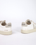 Veja Recife Logo Extra White Natural 39